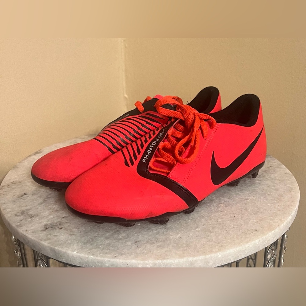 Nike Phantom Soccer Cleats Boys Size 6Y | Rare Reddish-Orange ⚽️